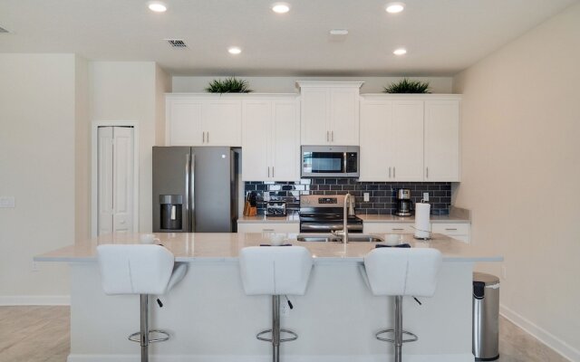 8921SID - The Retreat at ChampionsGate