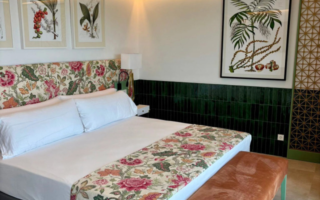 Hotel Ribera de Triana - REOPENING!