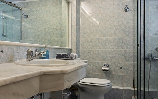 Piccadilly Circus deluxe flat Athens