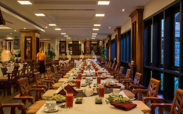 Angkor Miracle Reflection Club