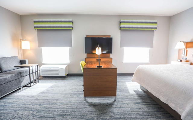 Hampton Inn & Suites Bay City, TX