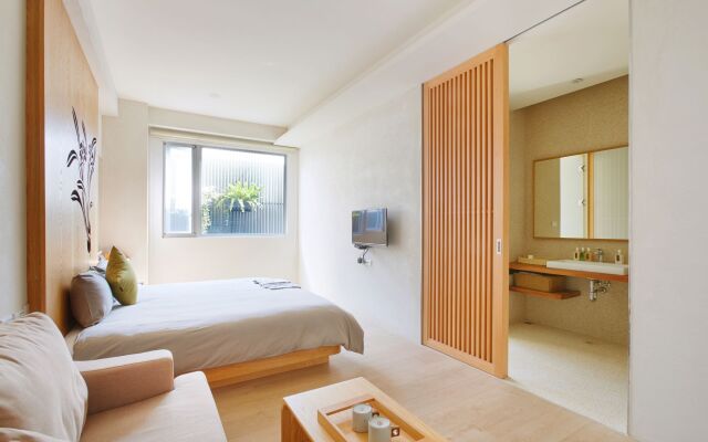 Wood Whispering Residence