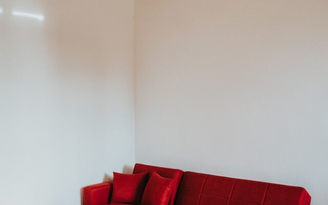 Remarkable 4-bed Apartment in Joppolo