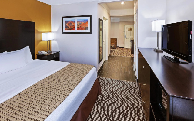 La Quinta Inn & Suites by Wyndham Pasadena