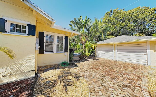 729 Penn Street Home