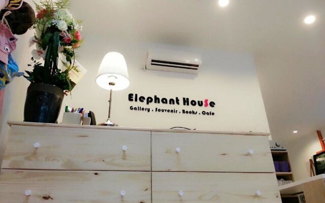 Elephant House Boutique Hotel