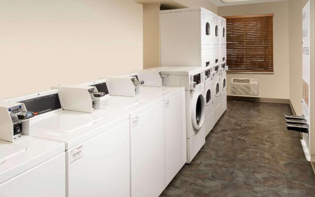 WoodSpring Suites Evansville East