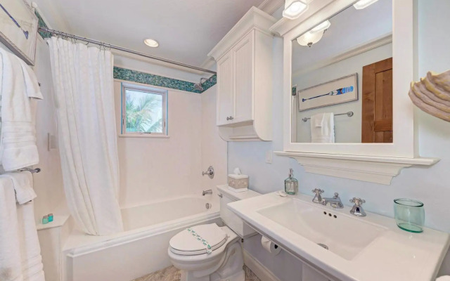 Banyan Beach - 104 Beach Ave