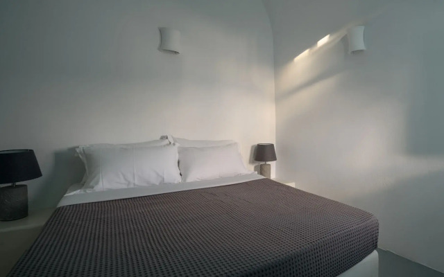 Agapi Cave House