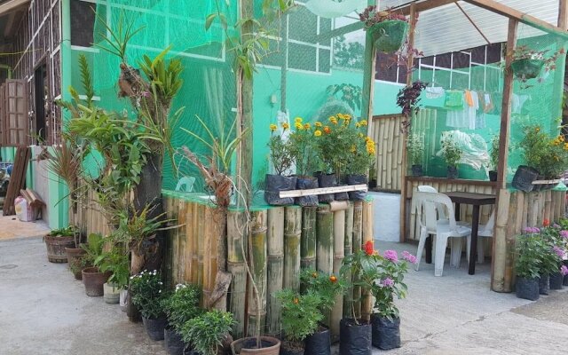 Balai Flordeliza Guest House & Garden Cafe