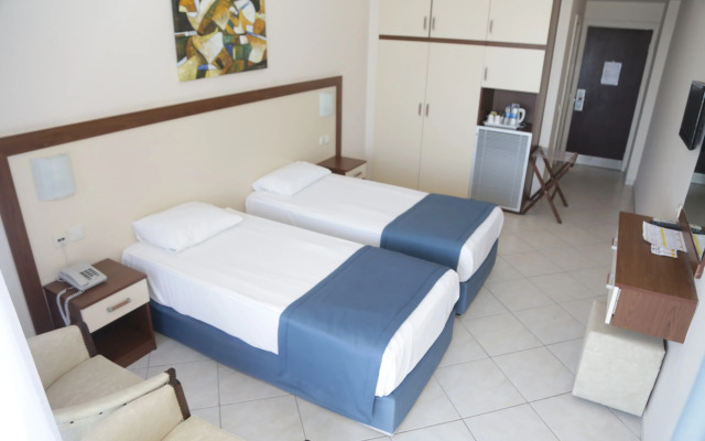 Batihan Beach Resort & Spa