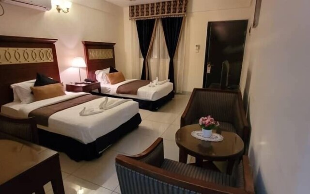 Ras Dika Hotel