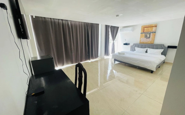 Gorgona Beach Hotel
