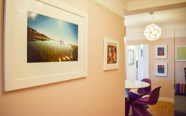 Vibrant and Quirky Garden Flat Central Brighton