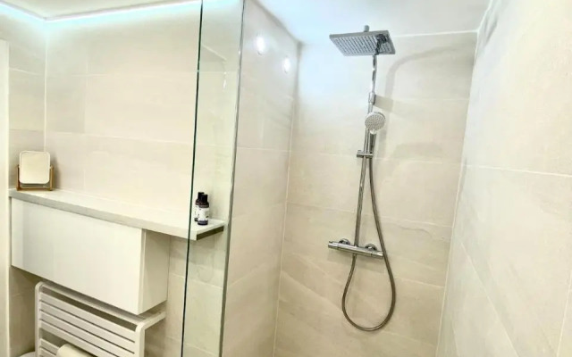 Appartement Luxe - 3 pièces avec vue mer, piscine et tennis