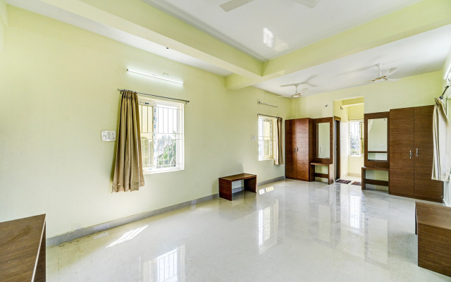 Capital O 86823 Hotel Subhadarsan