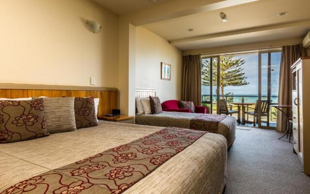 Pebble Beach Motor Inn