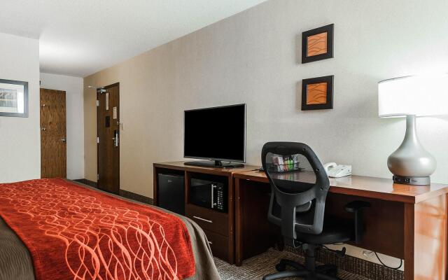 Spark by Hilton Denver East I 70