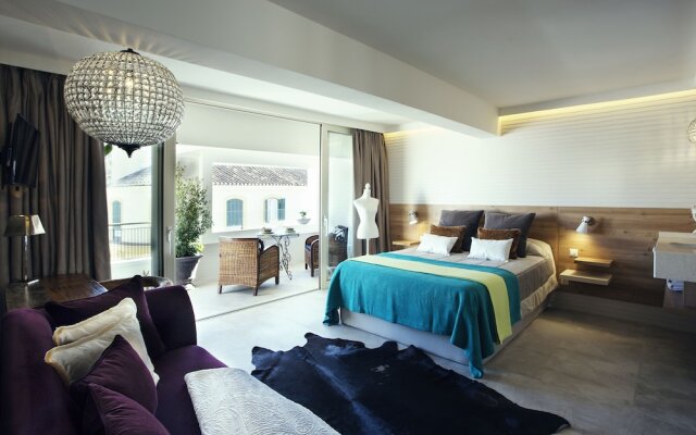 Cabaret Terrace Suite