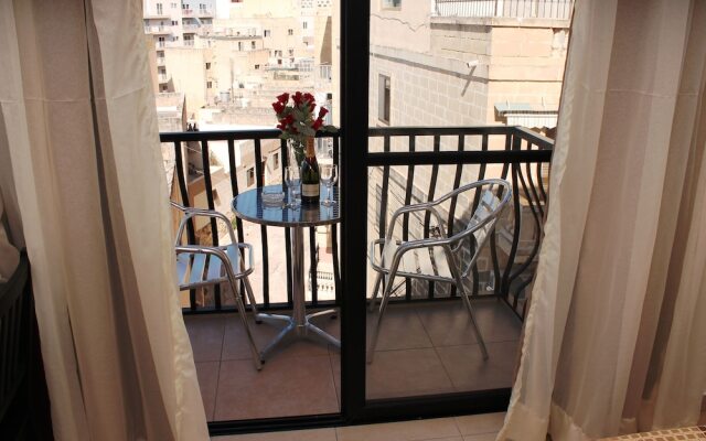 Seashells 2 Bedroom Apartment by Getaways Malta