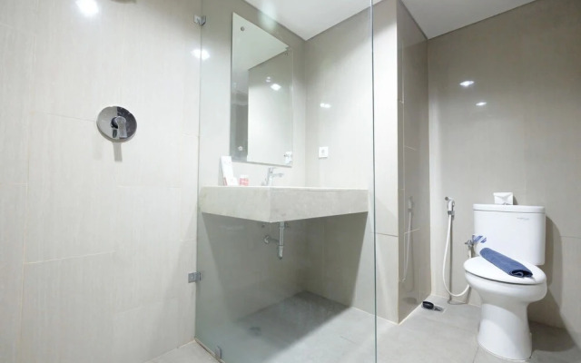 Spacious Studio Apartment @ The H Residence near MT Haryono