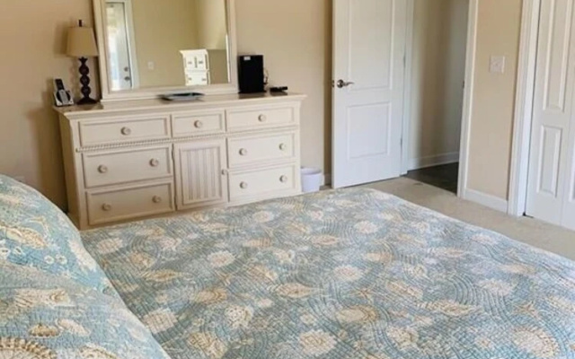 Principal Getaway - 4 Br Home