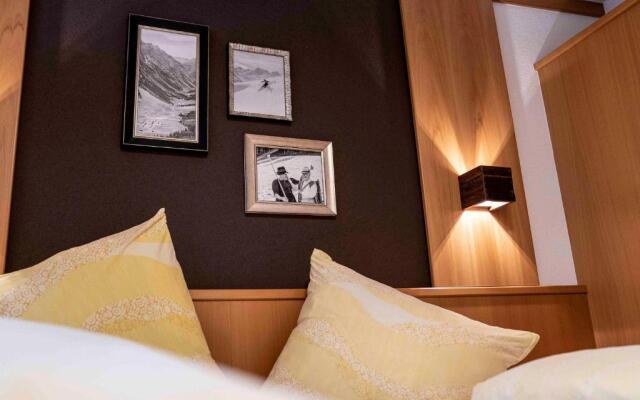 Apartpension Almhof und Reithof Pitztal