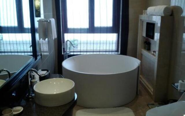 Dalian Liangyun Hot Spring Hotel