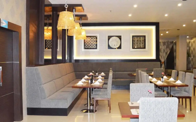 Zenith Hotel