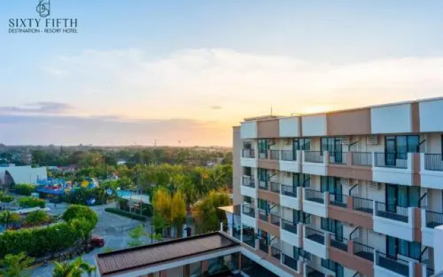 SixtyFifth Destination Resort Hotel