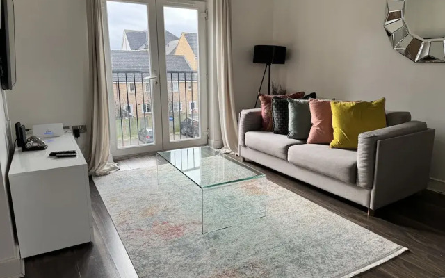 Havana 2 bed Apartment in london