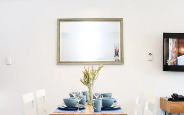 Indigo Makati @ BSA Suites