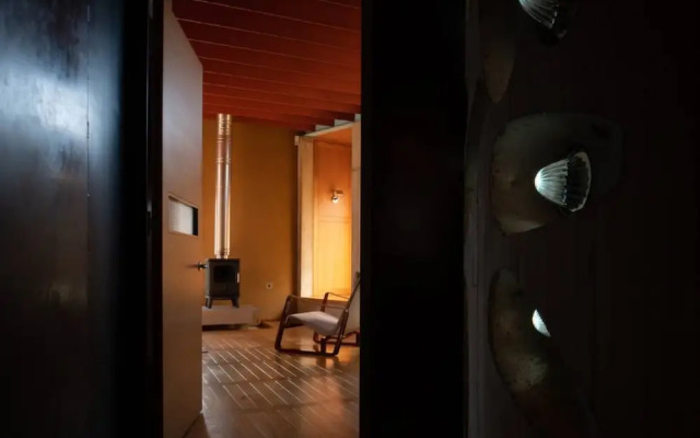 4 Bedroom Architect's Home in Holland Park