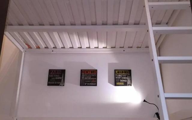 Kodaly Art Apartment