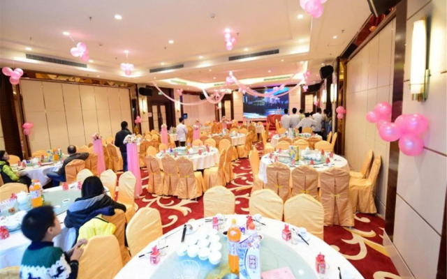 Yangjiang Dongping Pearl Bay Hotel