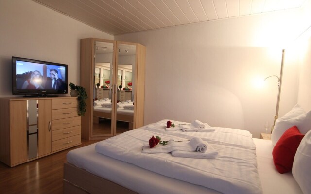 Cosy Apartment in Kirchberg with Balcony
