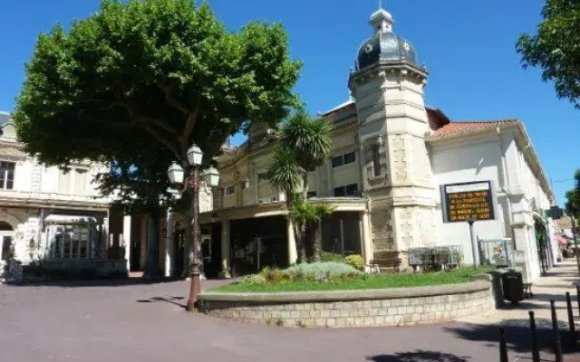 Studio tout confort proche Thermes & centre ville