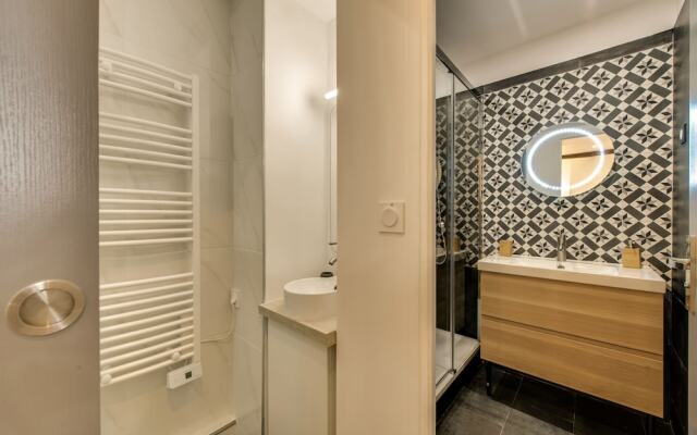 Beautiful Triplex in the center of Paris