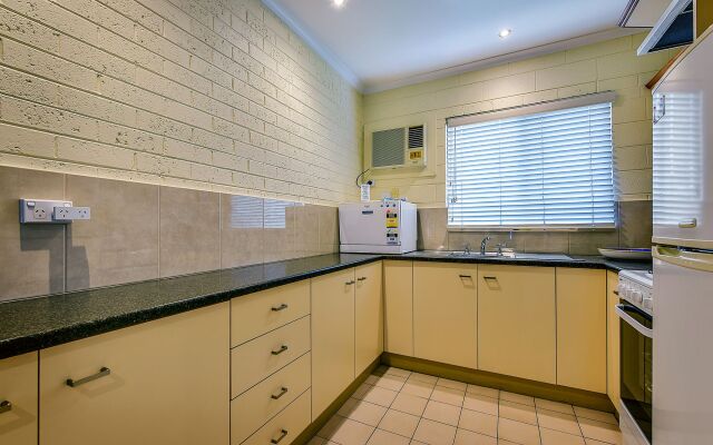 Allambi Holiday Apartments