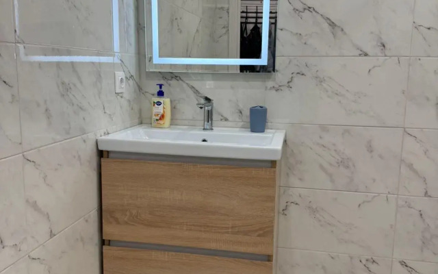 Уютная квартира на Адоратского