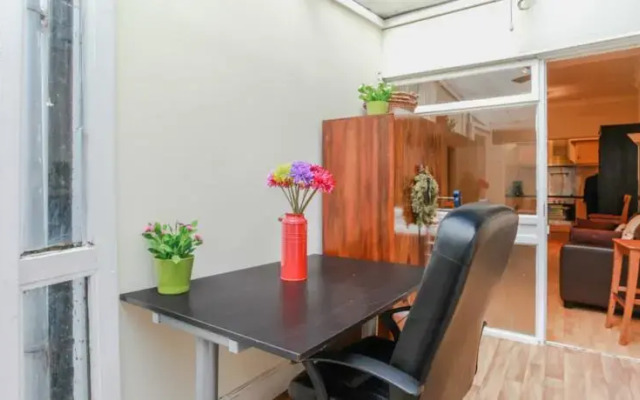 Fg Property - Earls Court, Kempsford Gardens Flat A