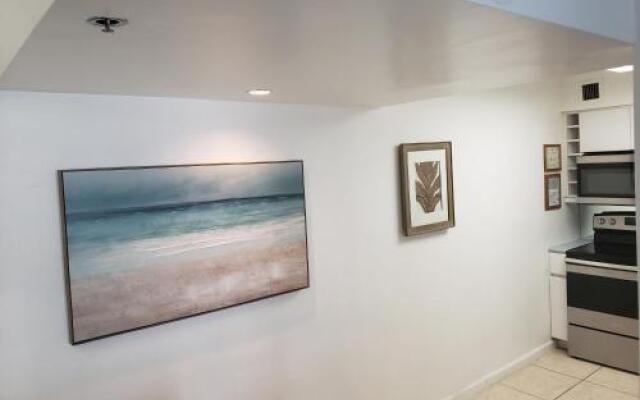 Private 2/2 Beachfront Jr Ste Condo