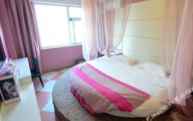 我的地盘主题酒店(青岛正阳中路店)