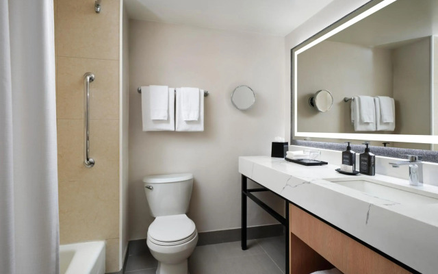 Sheraton Ontario Airport Hotel