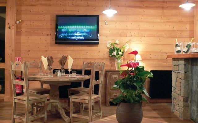 Cosy apartment in Brides les Bains 600m from the skilift