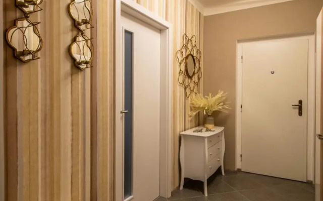 Pastel Art Deco 3BDR Ruterra Apt