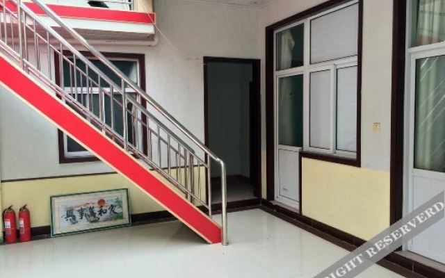 Yunhai Yujia Hostel