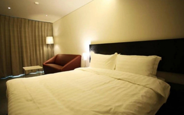 I.T.W. Hotel