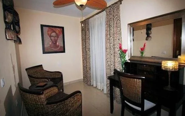 Evita Beach Apartamentos