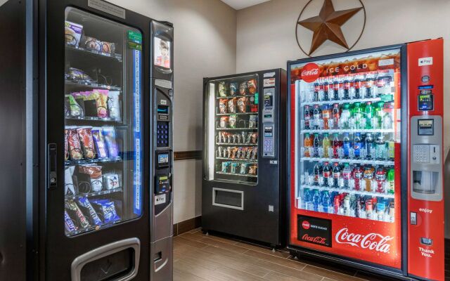 Comfort Inn & Suites Lakeside